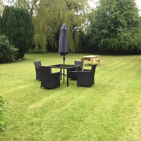 Wrangham House 3* הנממבי