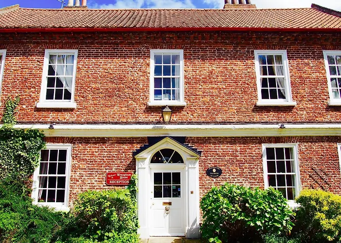 Hotel Wrangham House 3*