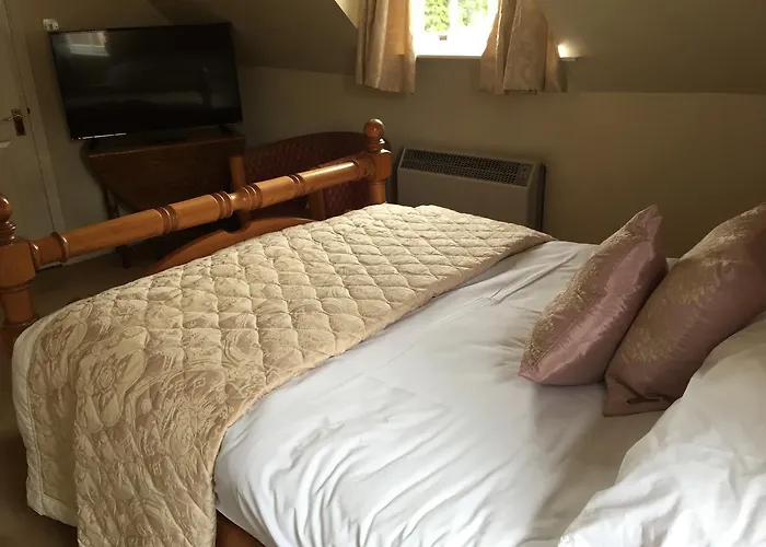 Wrangham House Hotel 3*